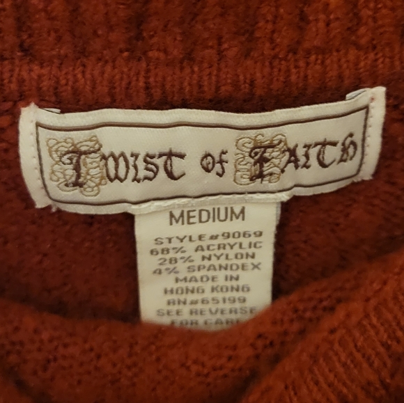 Twist of Faith Dress - Picture 2 of 2